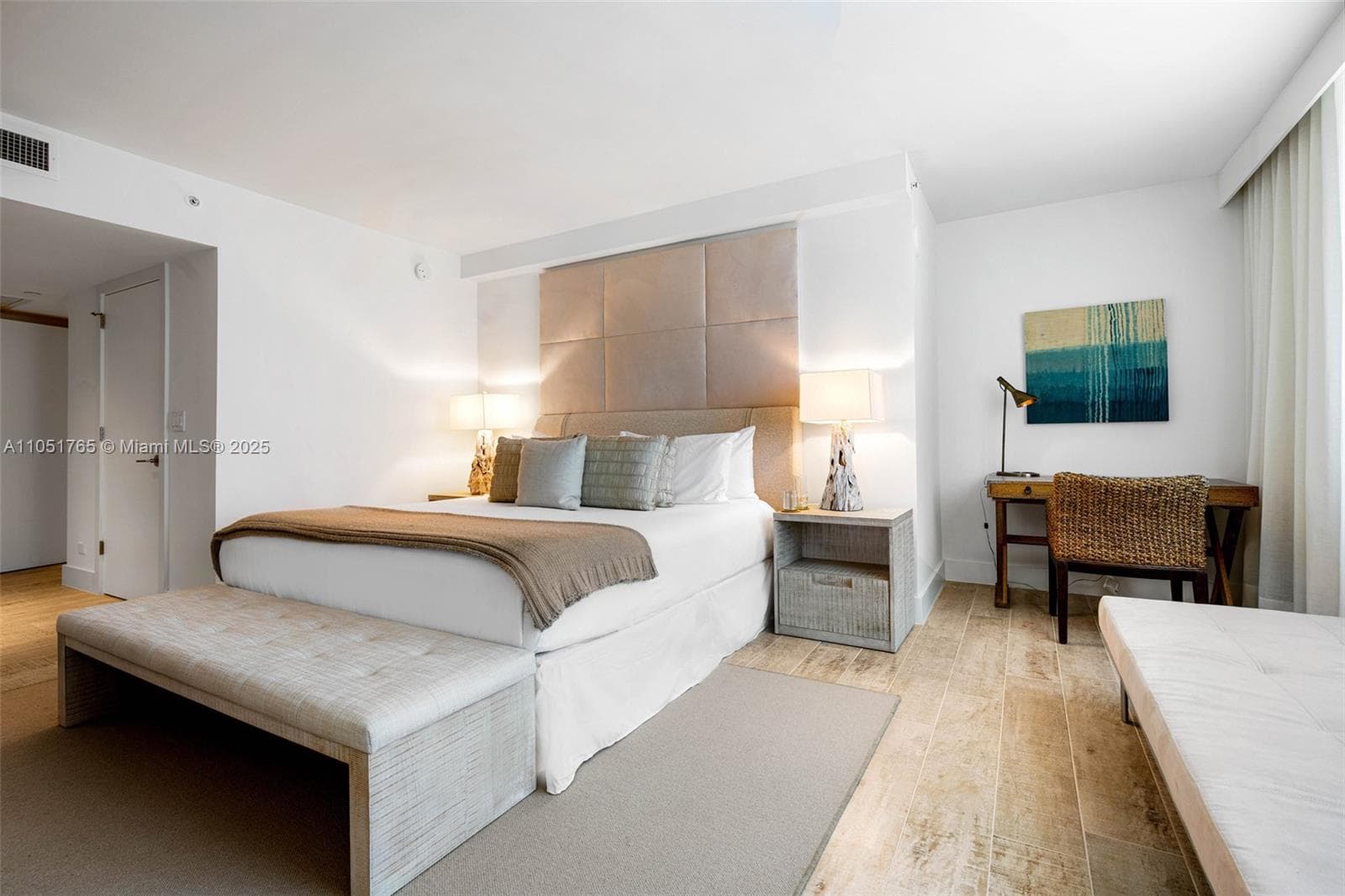 102 24th St 1115 photo 21