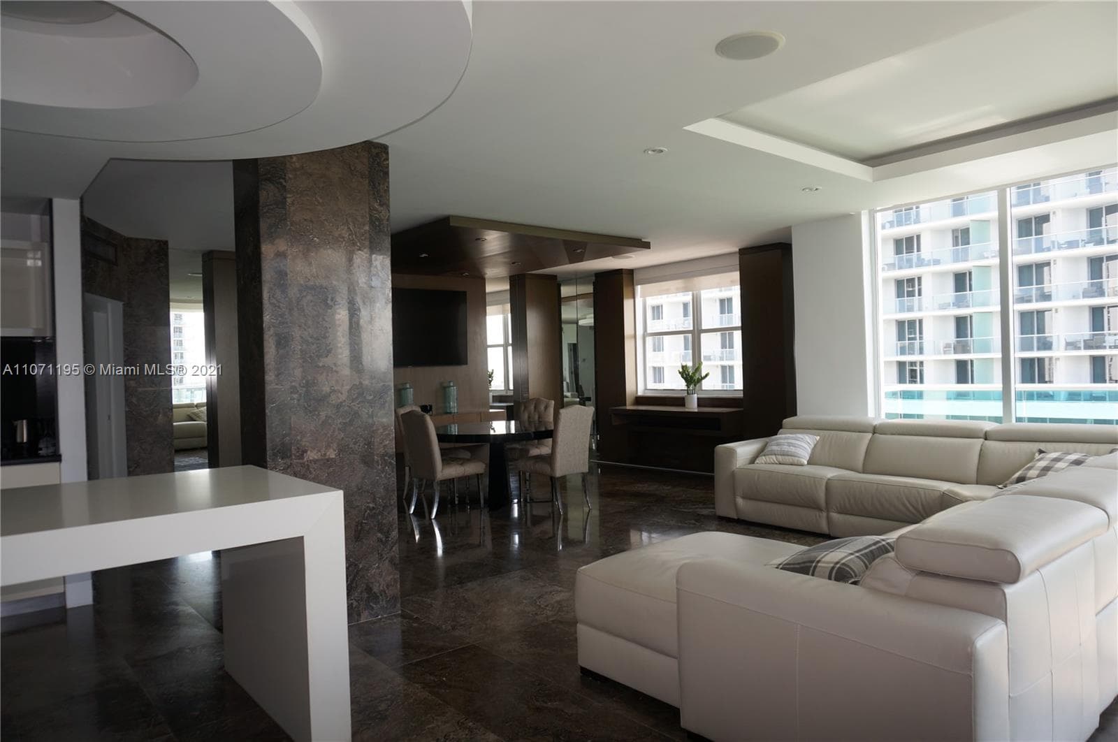 4001 S Ocean Dr PH1 photo 2