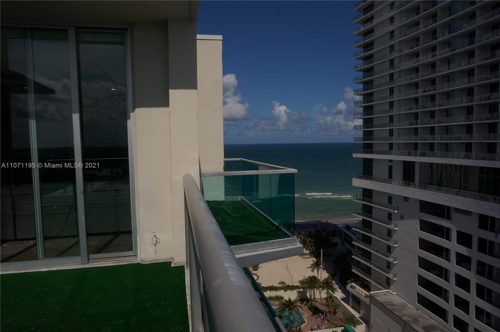 4001 S Ocean Dr PH1 photo 13