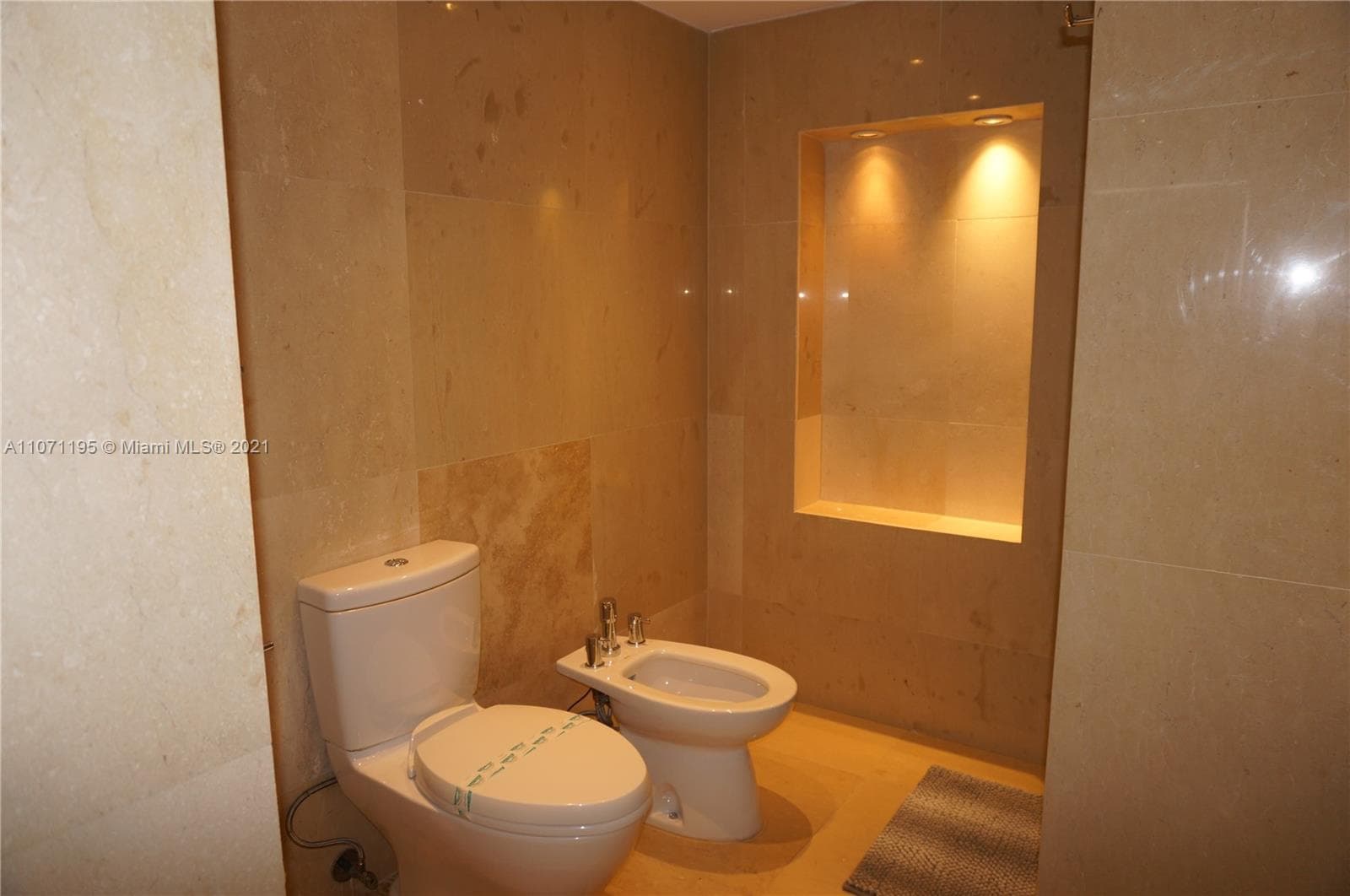 4001 S Ocean Dr PH1 photo 22