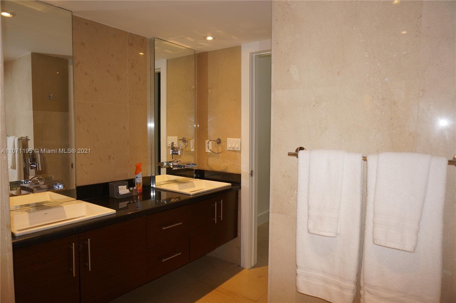 4001 S Ocean Dr PH1 photo 24