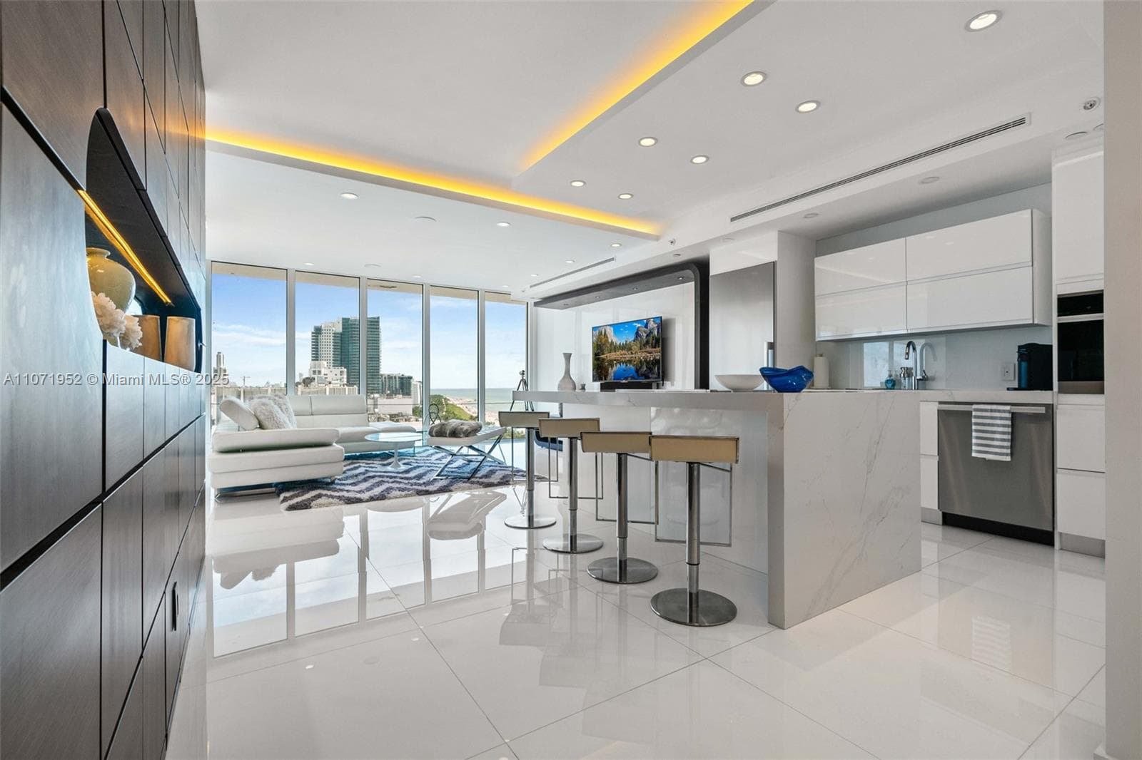 100 Lincoln Rd PH6 photo 7