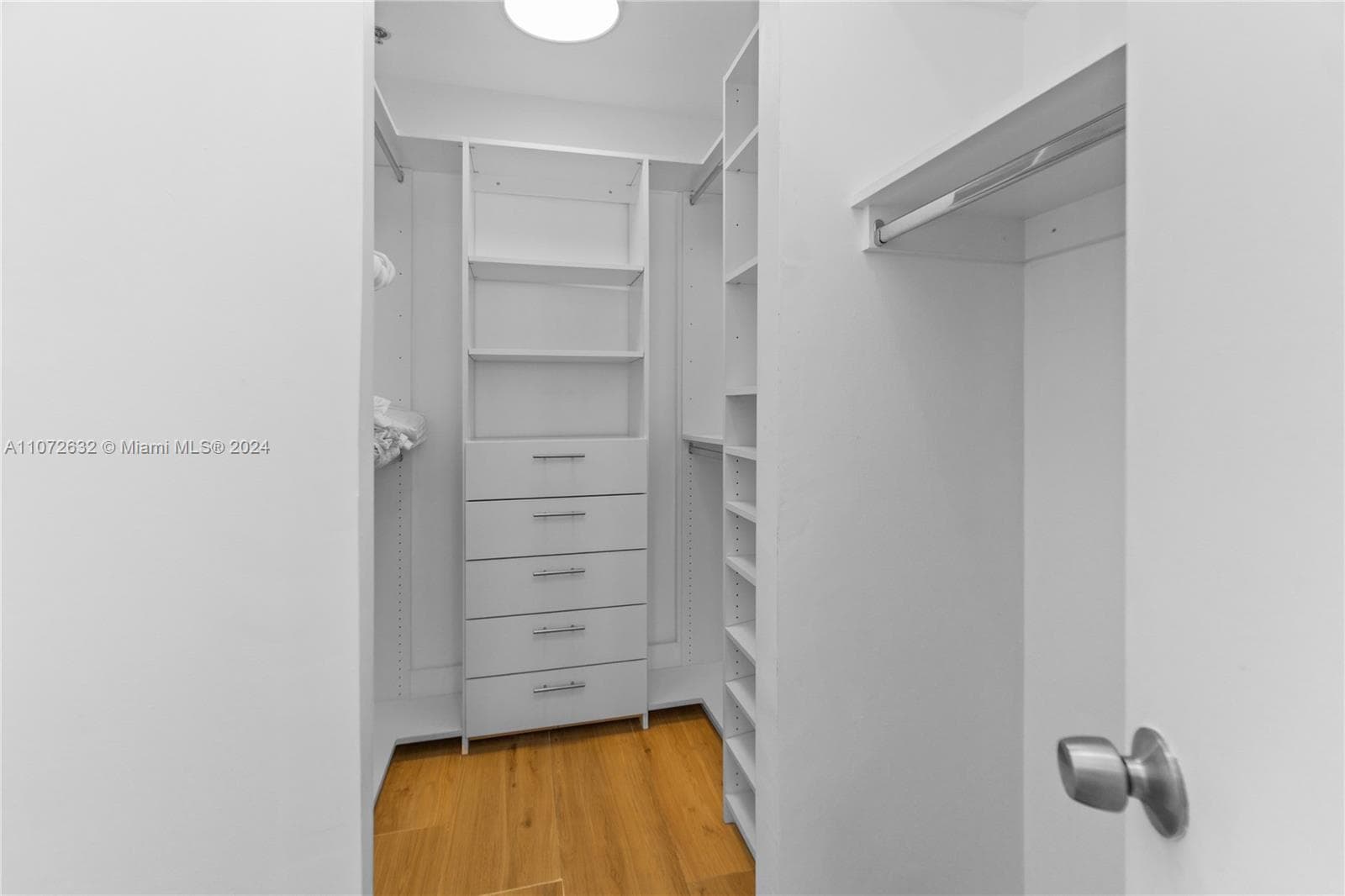 100 Lincoln Rd 1627 photo 9