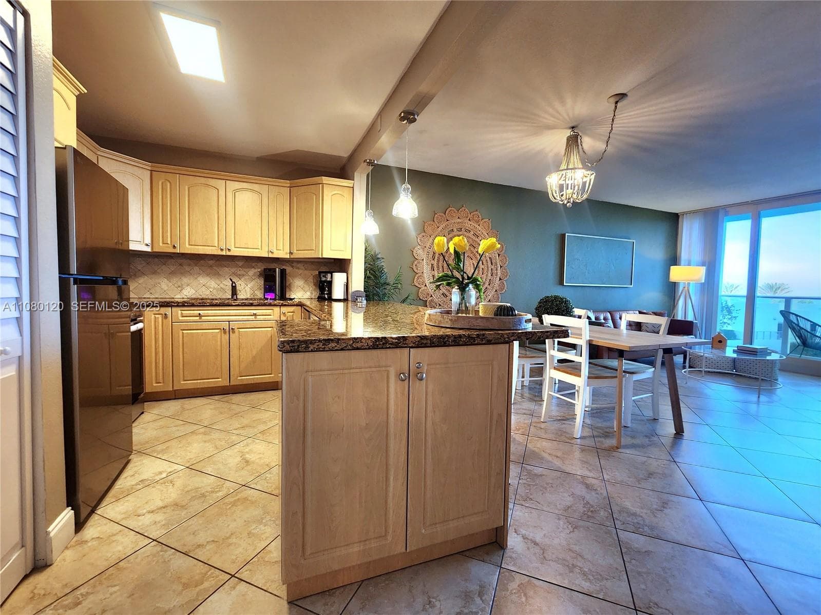 3505 S Ocean Dr 407 photo 5