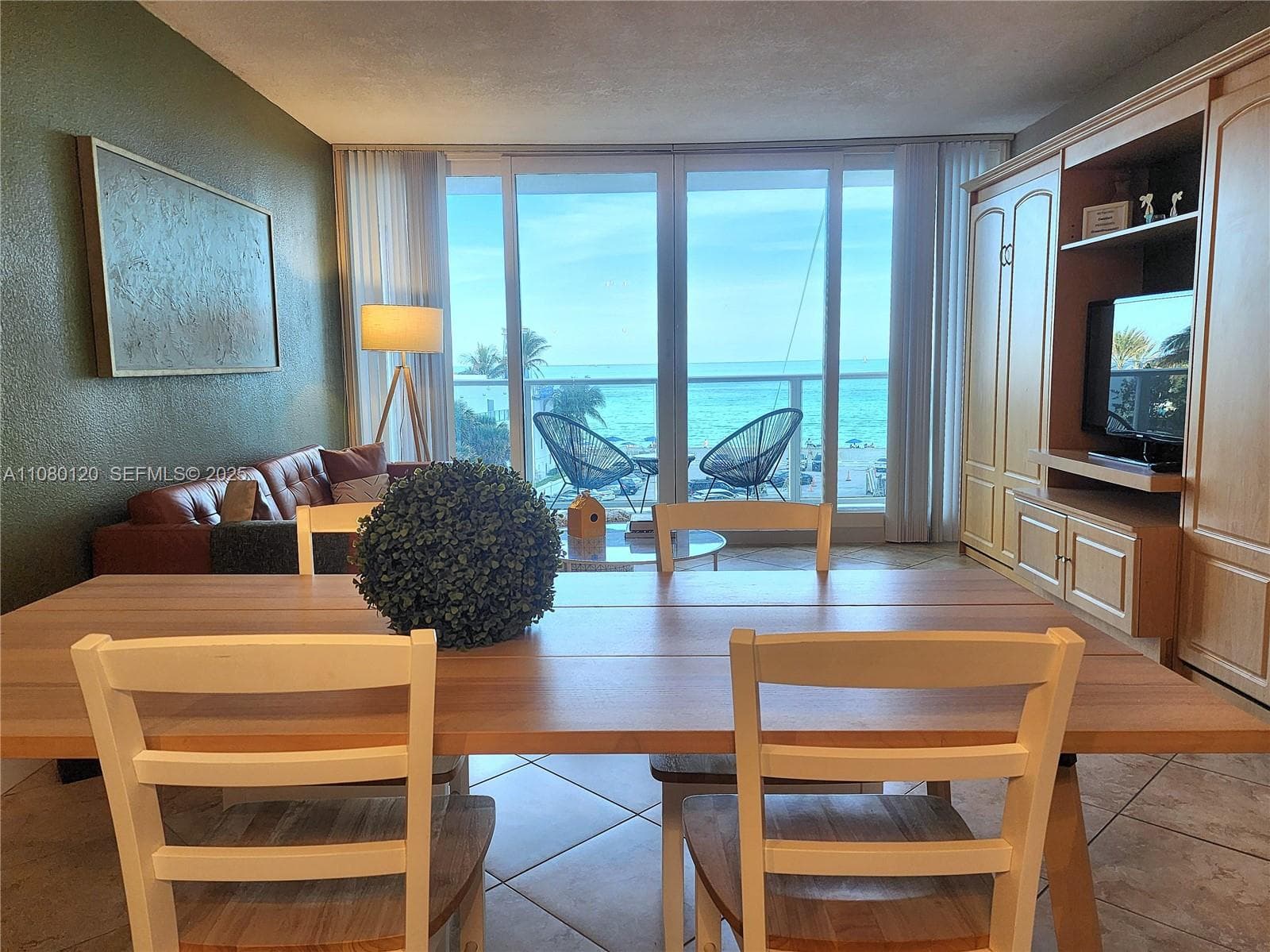 3505 S Ocean Dr 407 photo 4