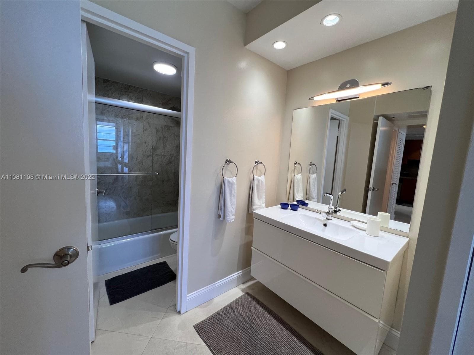 100 Lincoln Rd 1121 photo 12