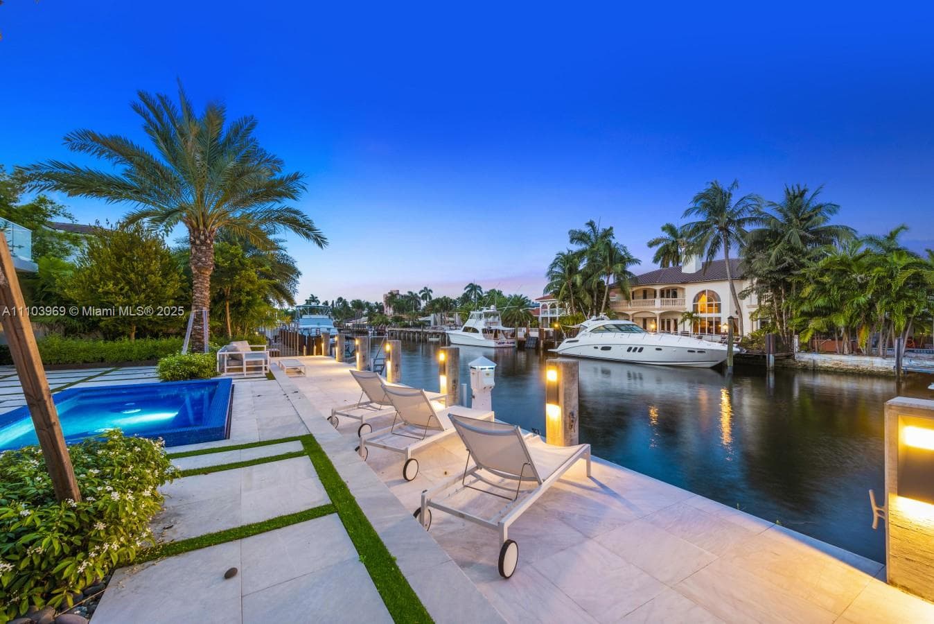 440 Mola Ave photo 5