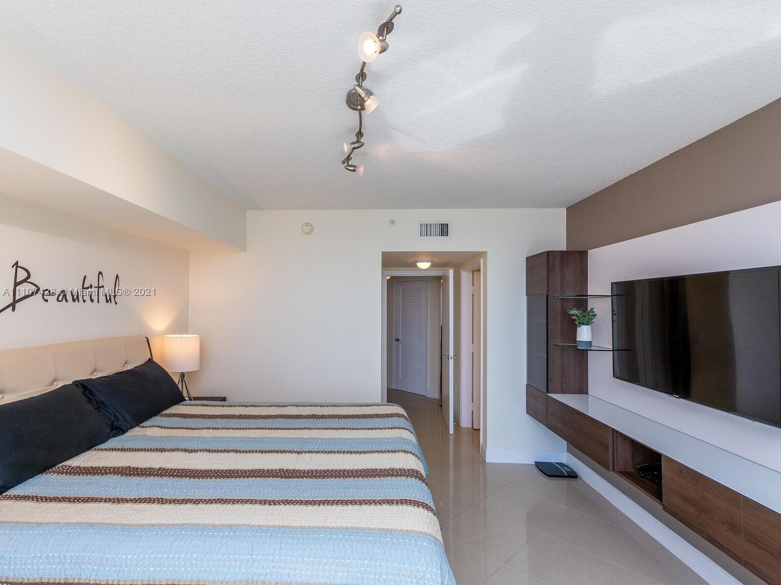 16699 Collins Ave 1709 photo 22