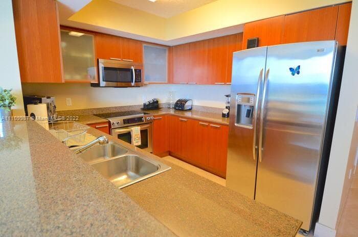 16699 Collins Ave 1509 photo 6