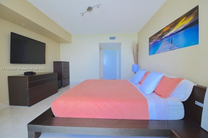 16699 Collins Ave 1509 photo 13