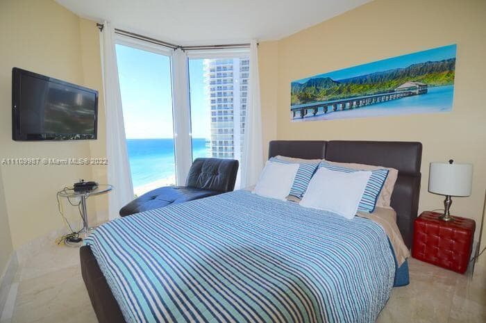 16699 Collins Ave 1509 photo 17