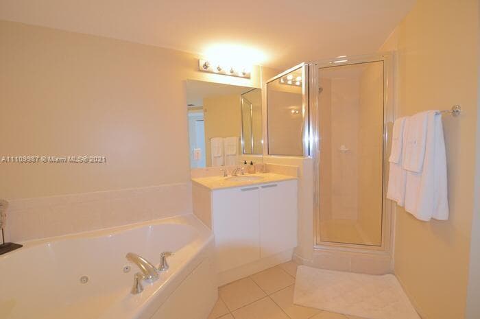 16699 Collins Ave 1509 photo 16