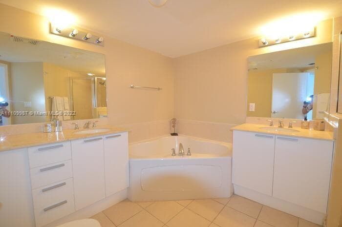 16699 Collins Ave 1509 photo 15
