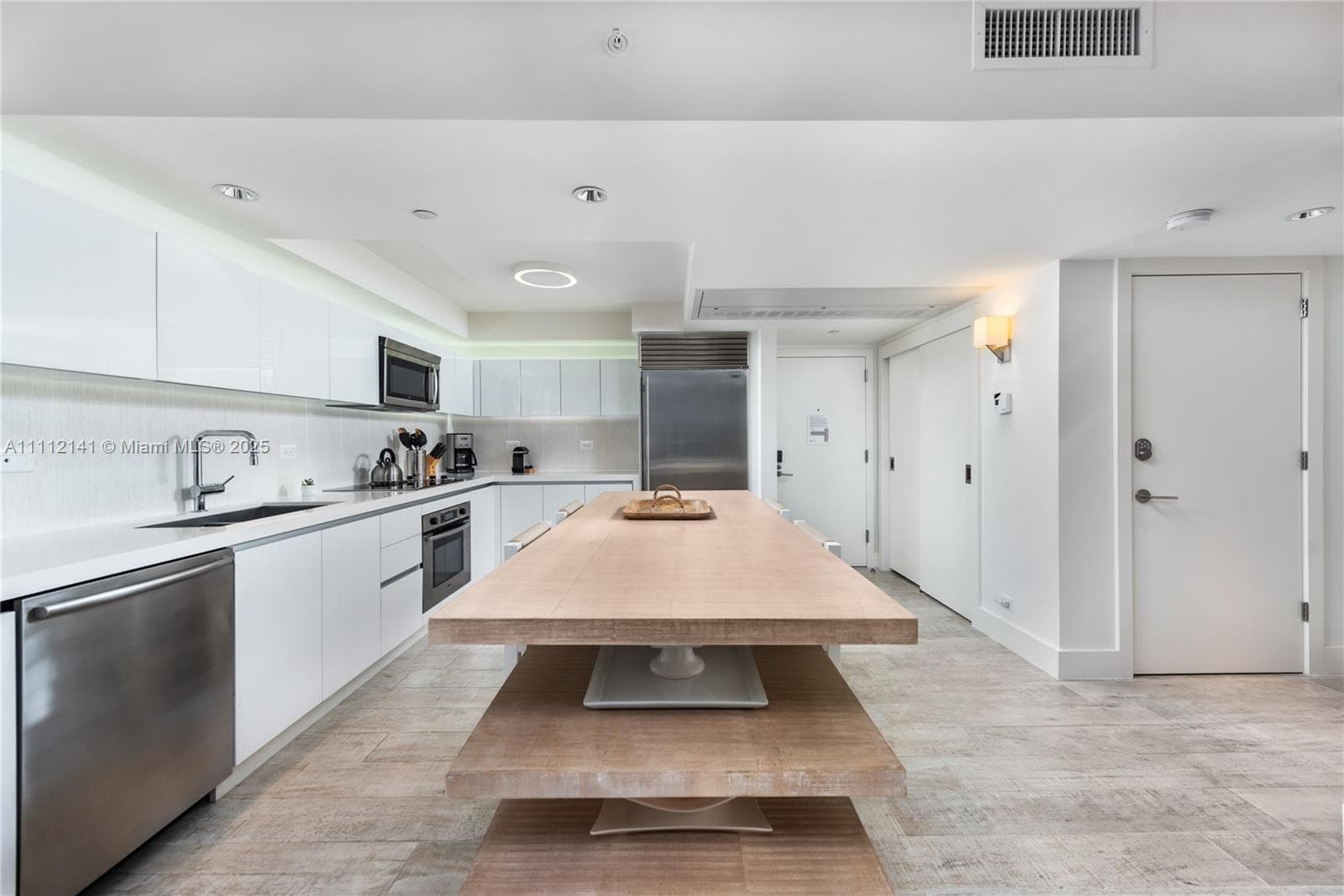102 24th St 1208 photo 12