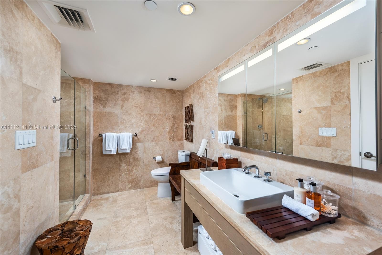 102 24th St 1208 photo 9