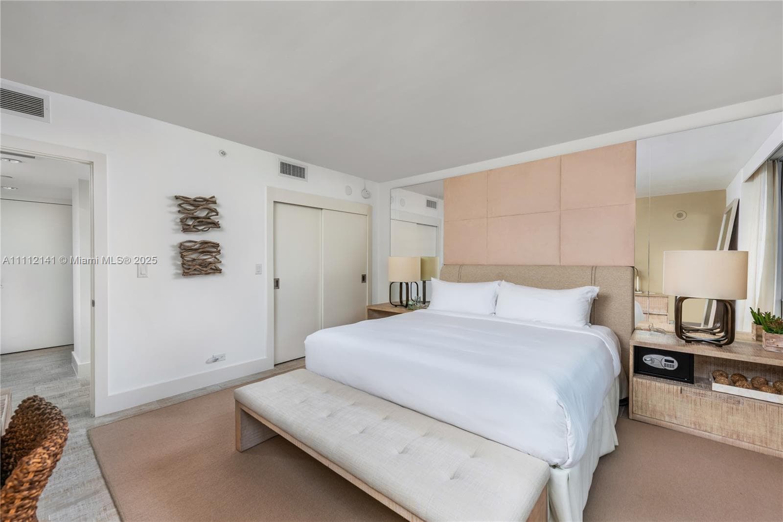 102 24th St 1208 photo 11