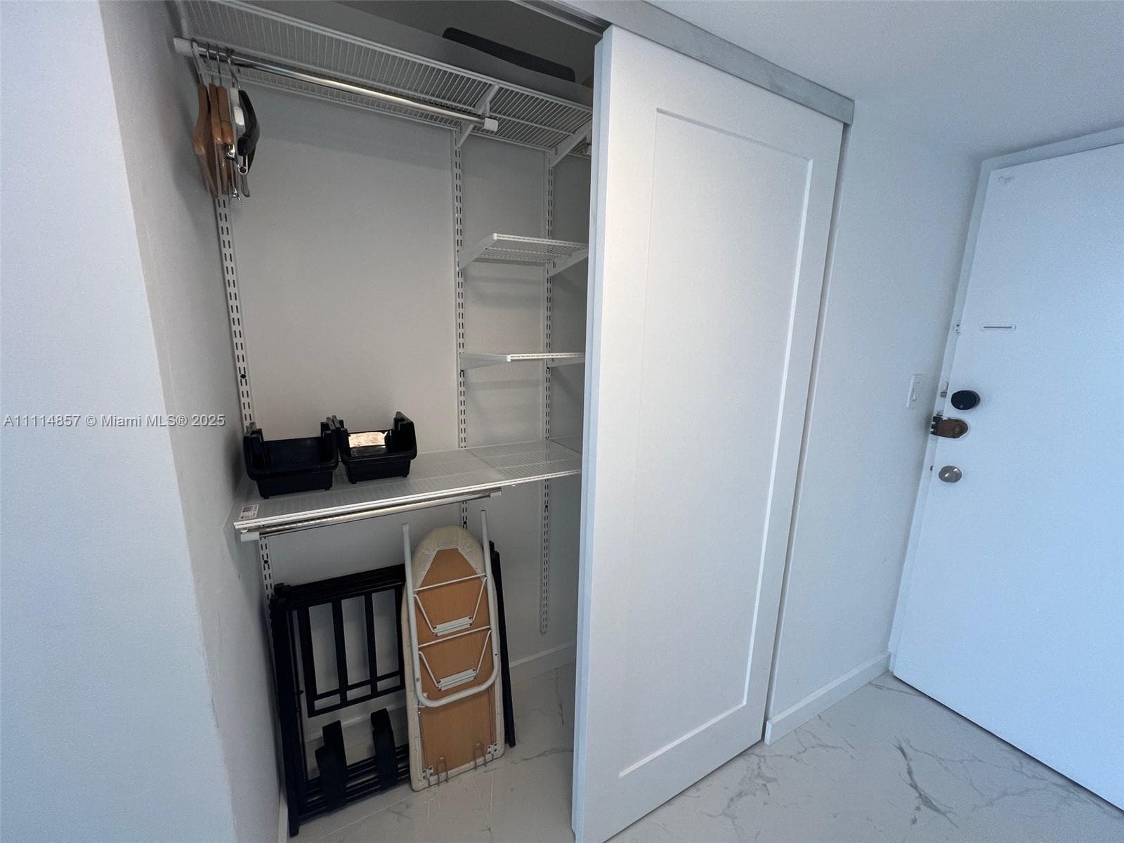 100 Lincoln Rd 1207 photo 17