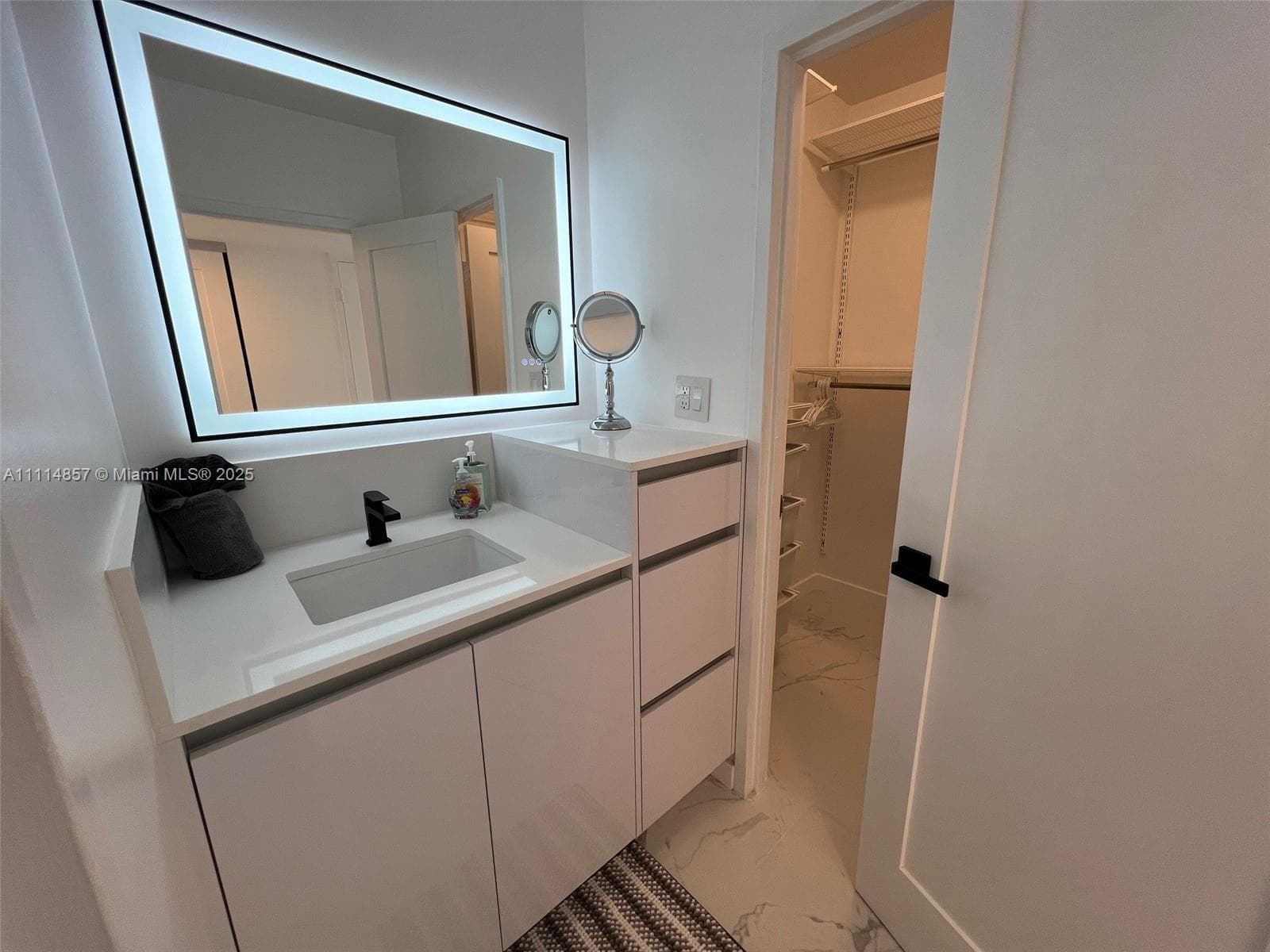 100 Lincoln Rd 1207 photo 12