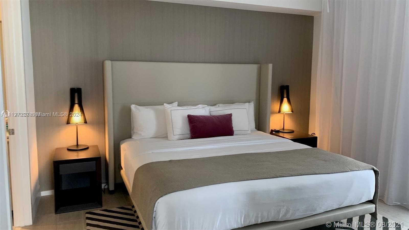 4010 Ocean Dr R401 photo 6