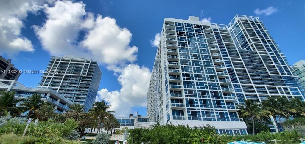 6801 Collins Ave C1115 photo 10