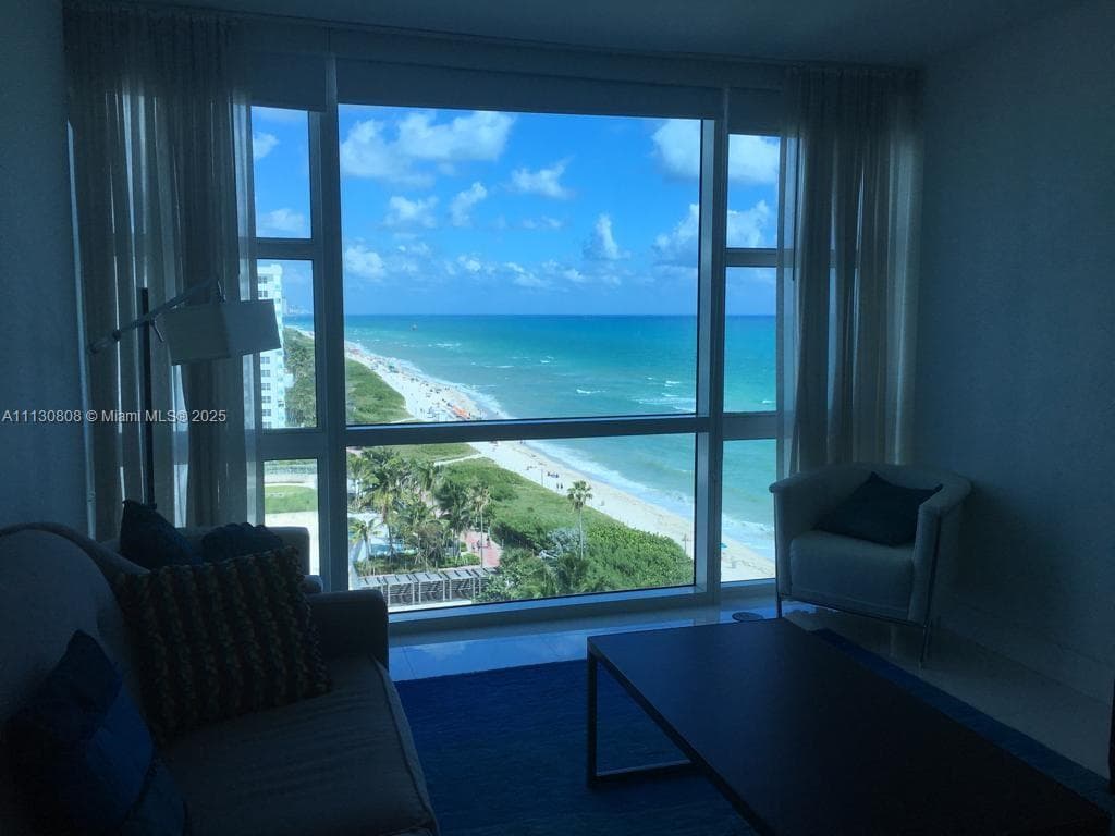 6801 Collins Ave C1115 photo 18