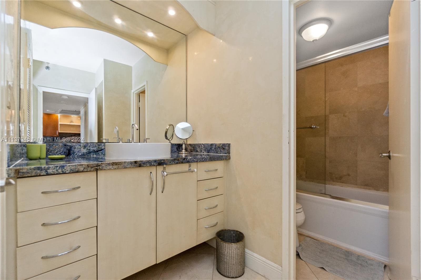 100 Lincoln Rd 1533 photo 11