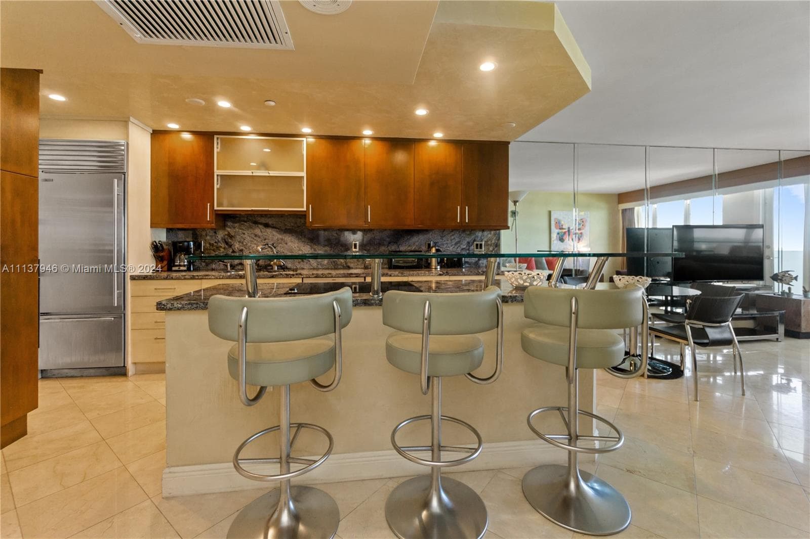 100 Lincoln Rd 1533 photo 8