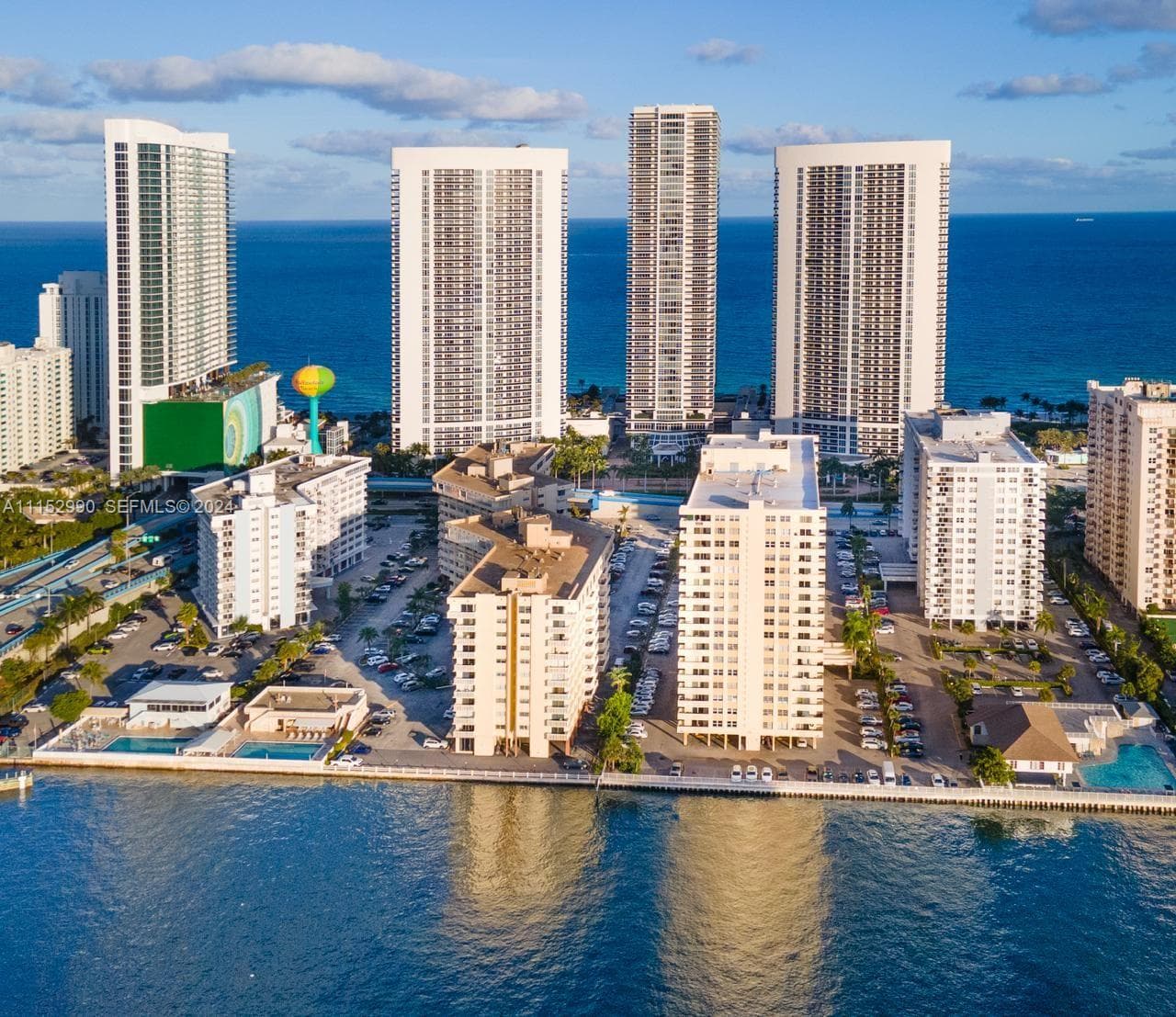 1830 OCEAN DR 4710 photo 7