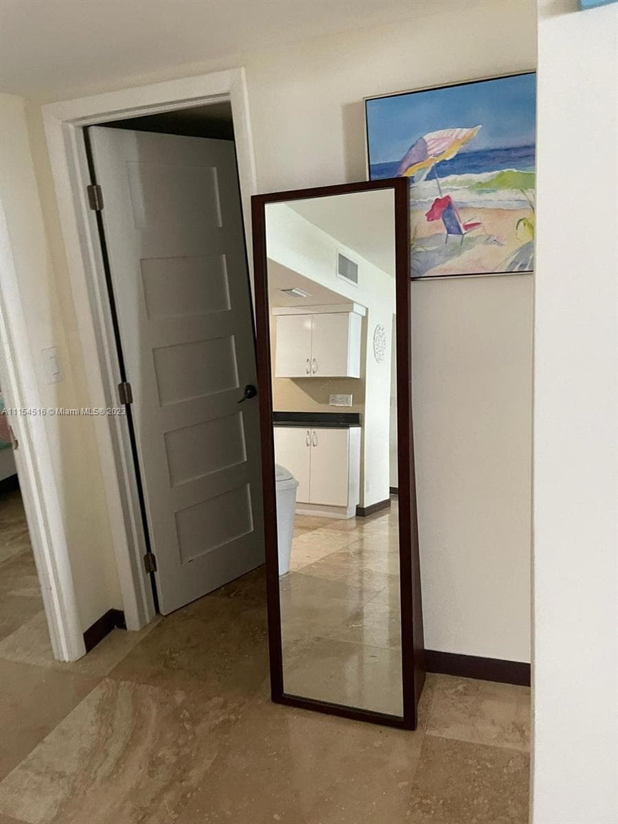 3725 Ocean Dr 301 photo 10
