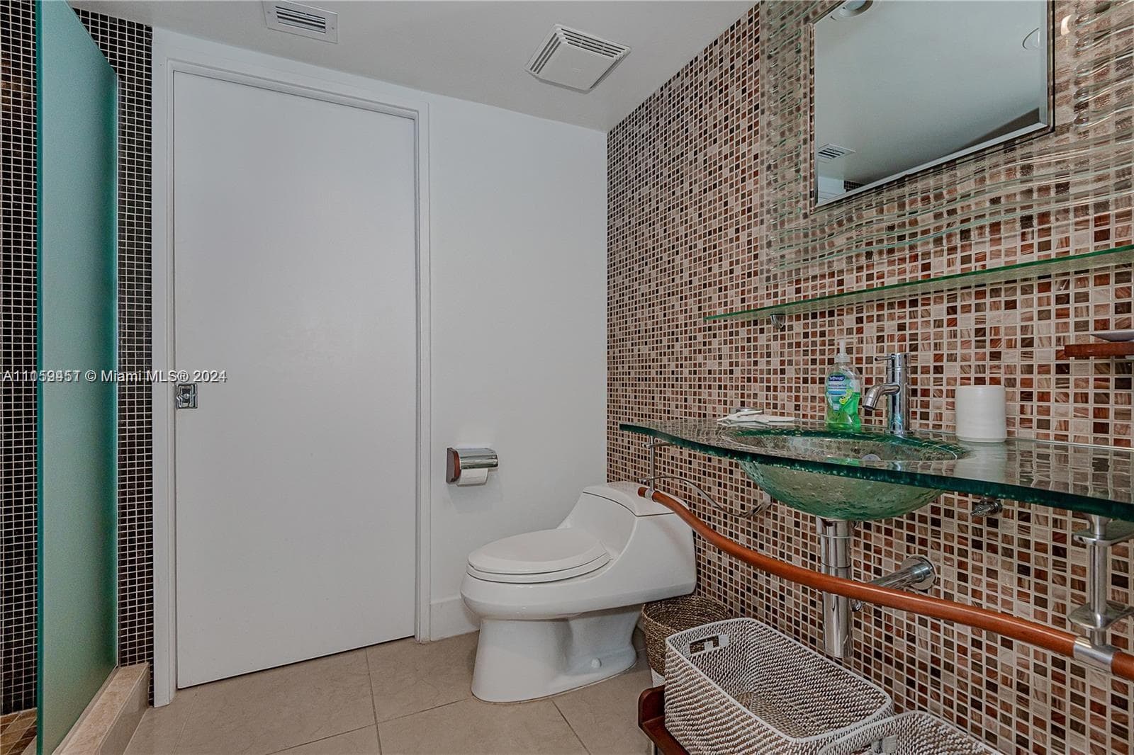 2301 Collins Ave 938 photo 12