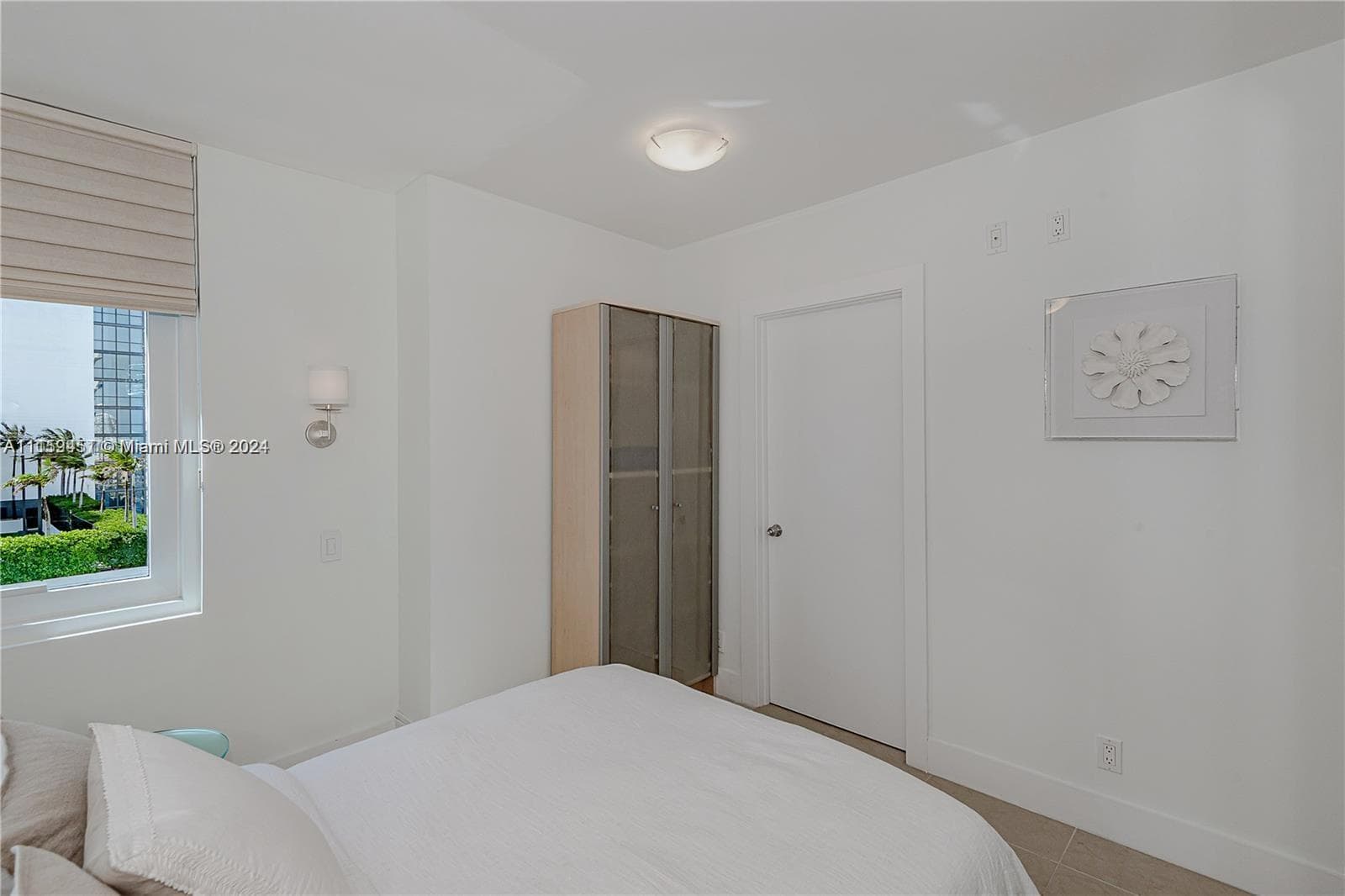2301 Collins Ave 938 photo 9