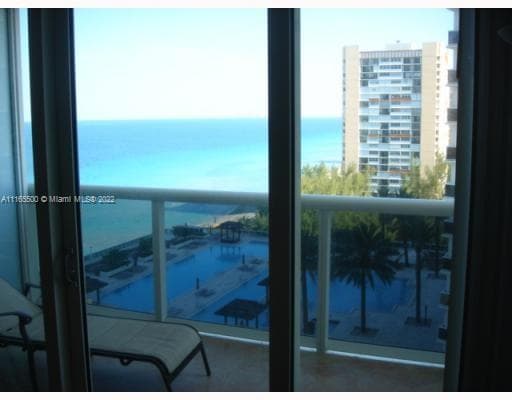 1830 S Ocean Dr 1505 photo 17
