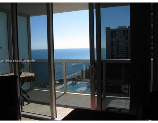 1830 S Ocean Dr 1505 photo 16