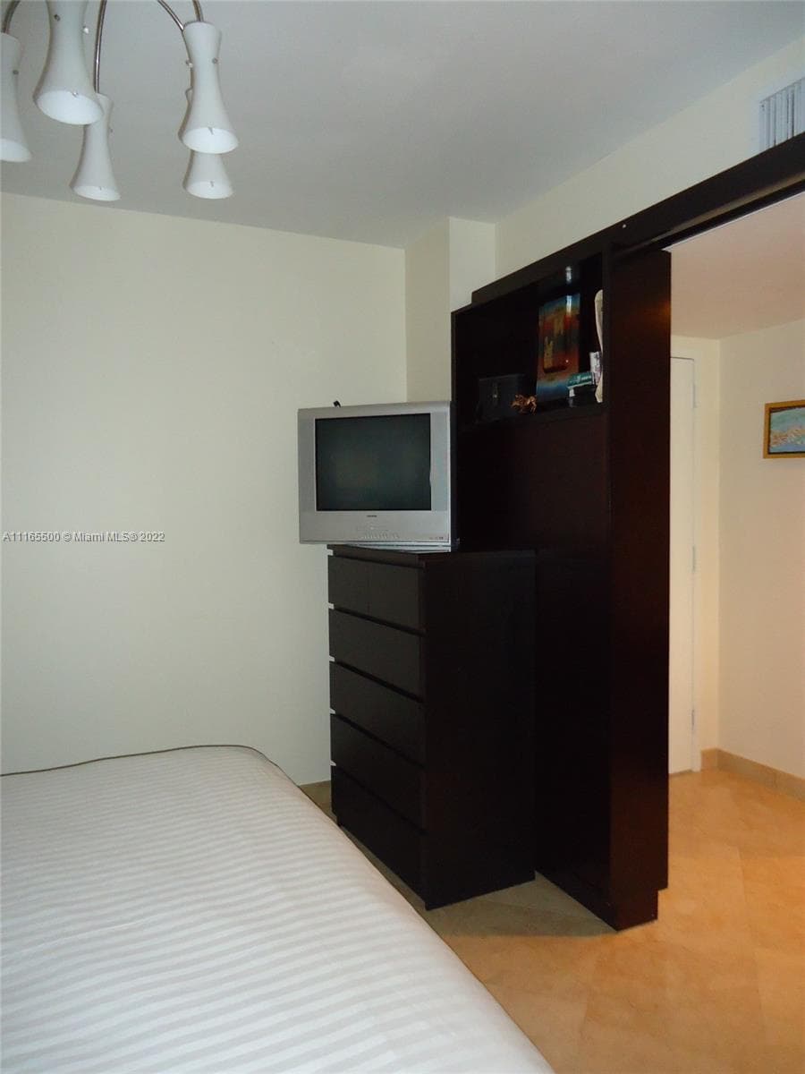 1830 S Ocean Dr 1505 photo 12
