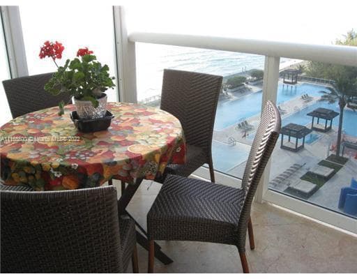1830 S Ocean Dr 1505 photo 18