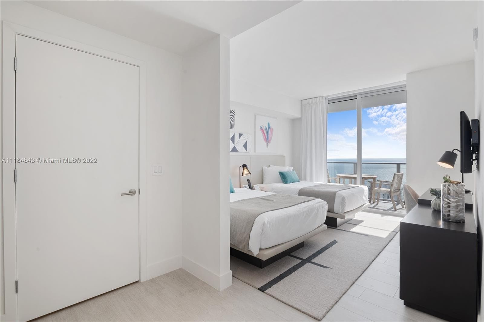 4010 S Ocean Dr R1405 photo 15