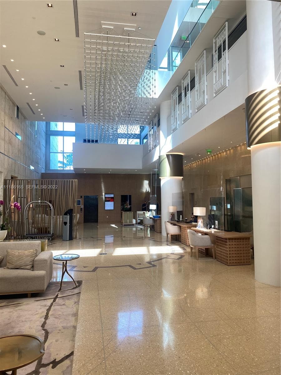 6801 Collins Ave 1102 (door 1111) photo 25