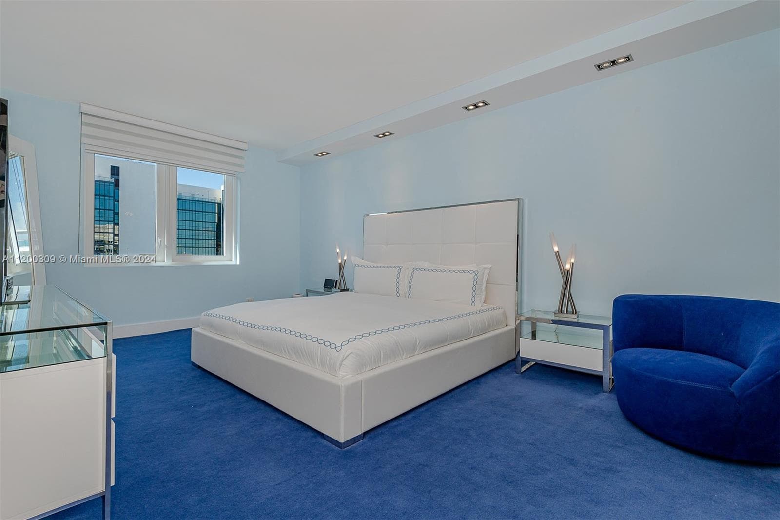 2301 Collins Ave 1506 photo 10