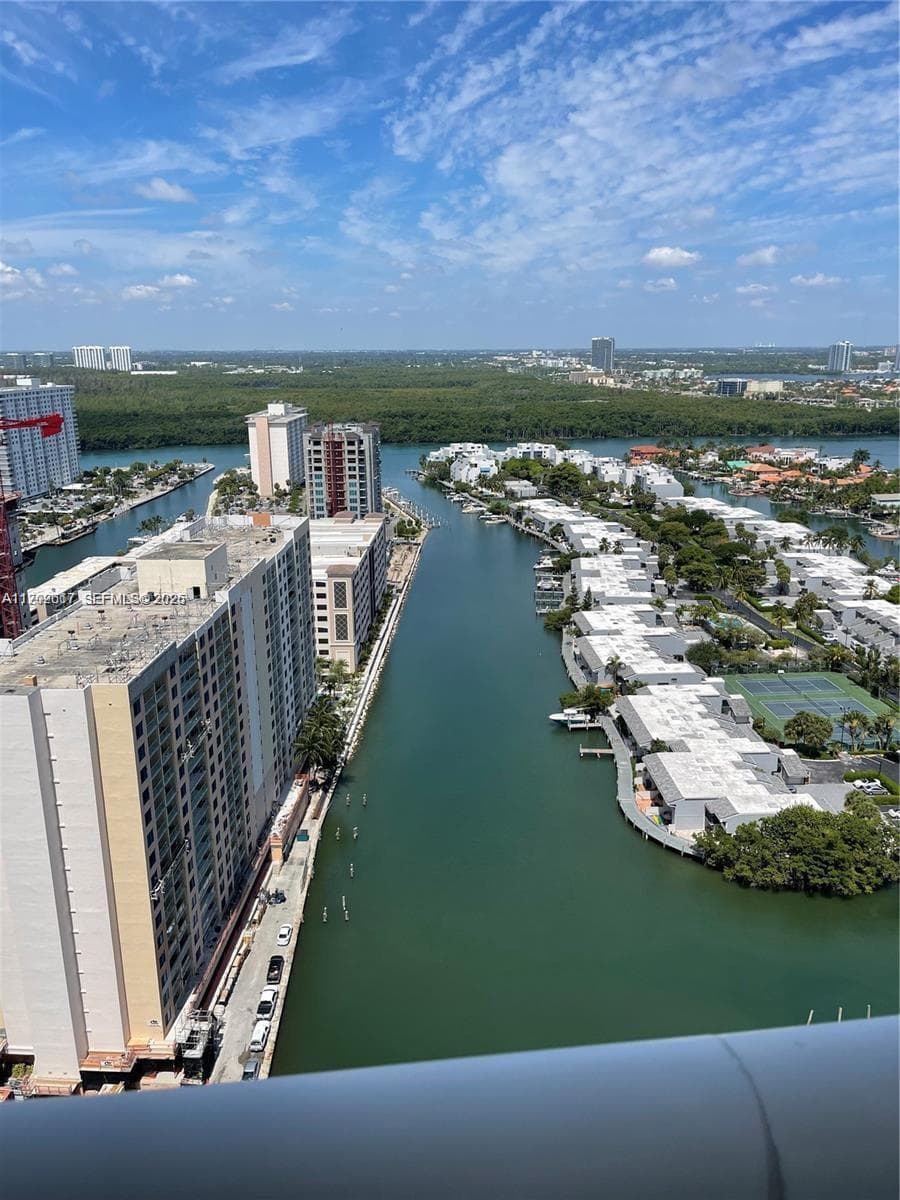 16001 Collins Ave 1705 photo 8