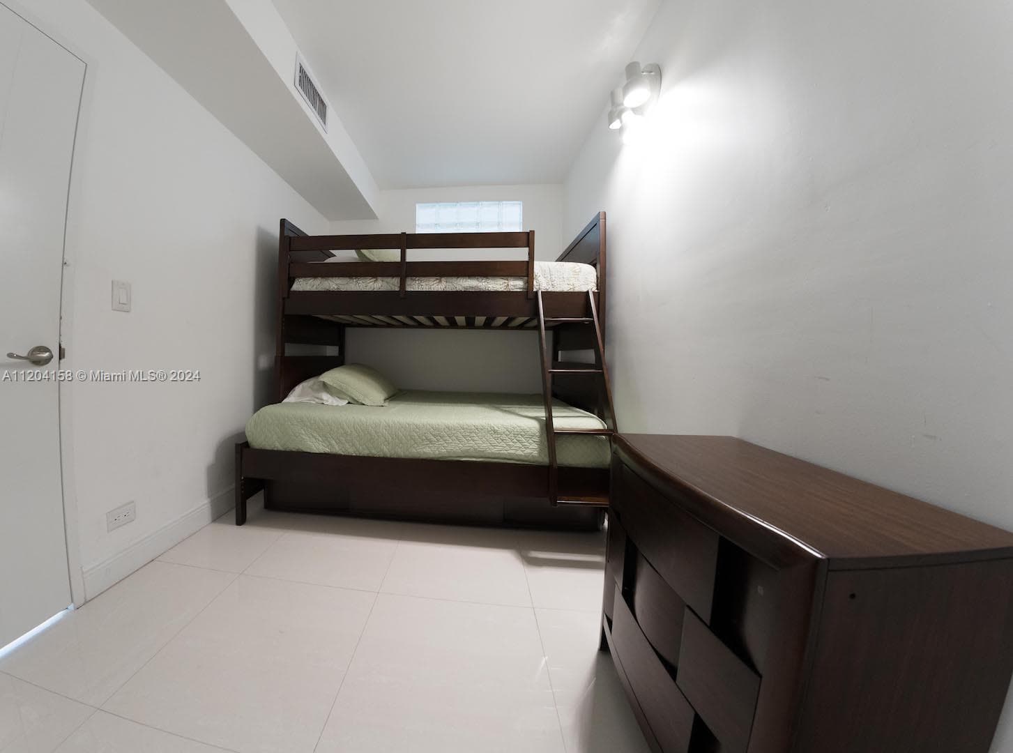 5601 Collins Ave 1603 photo 13