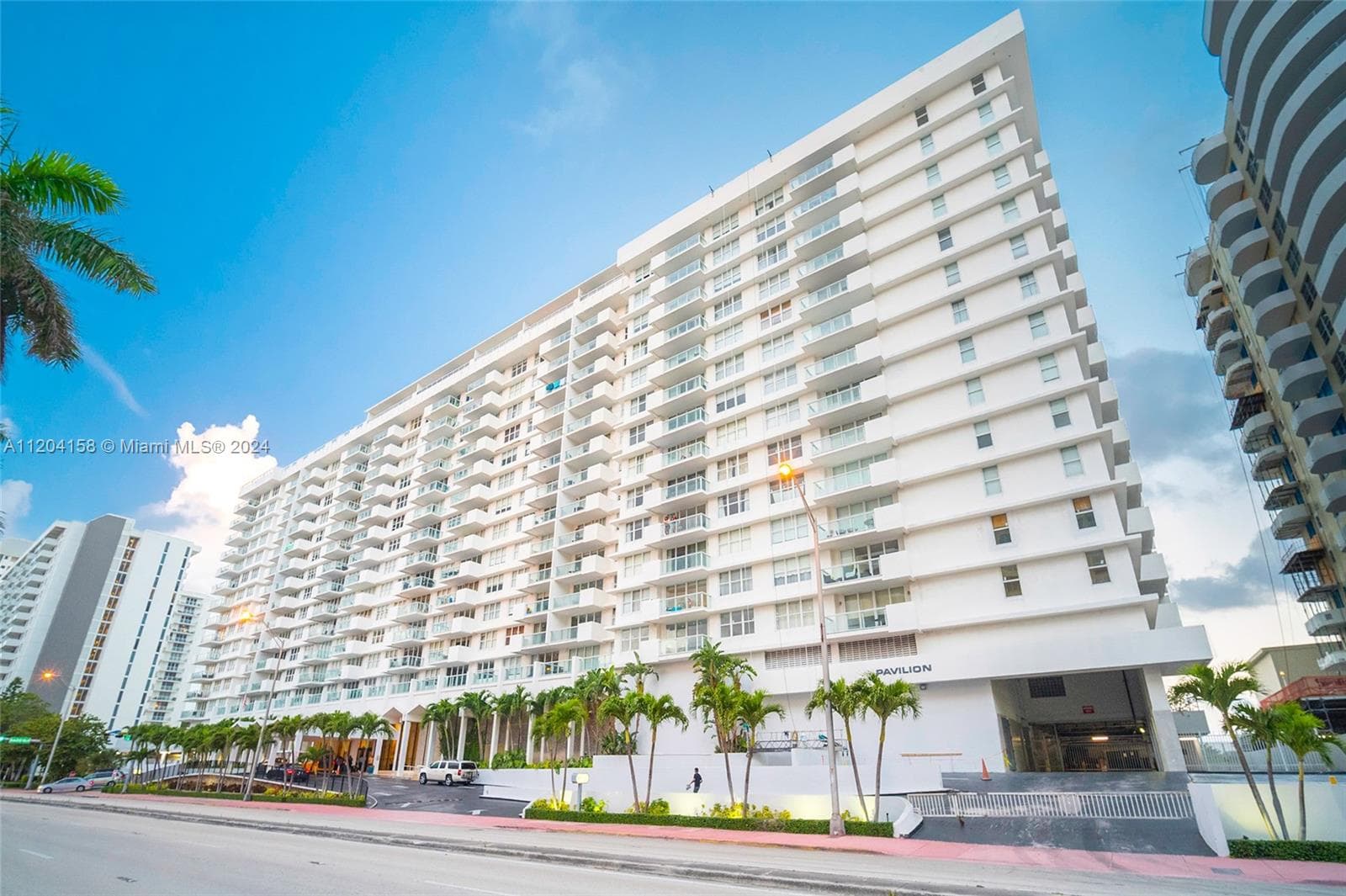 5601 Collins Ave 1603 photo 15