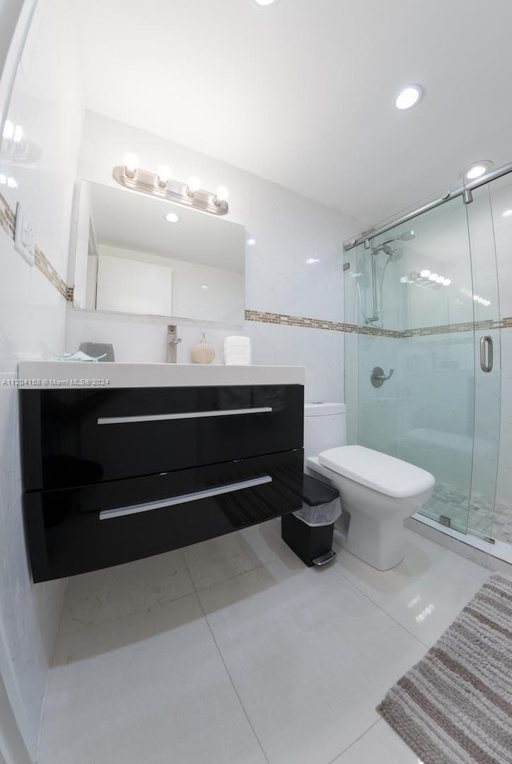 5601 Collins Ave 1603 photo 8