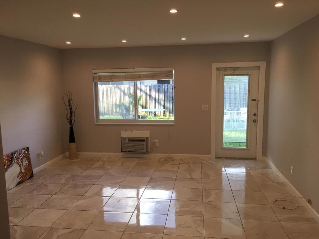 301 E Mcnab Road 103 photo 4