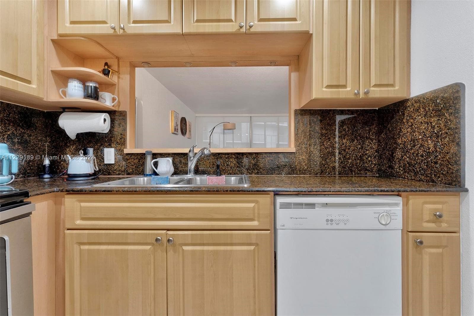 3401 N Country Club Dr 406 photo 10