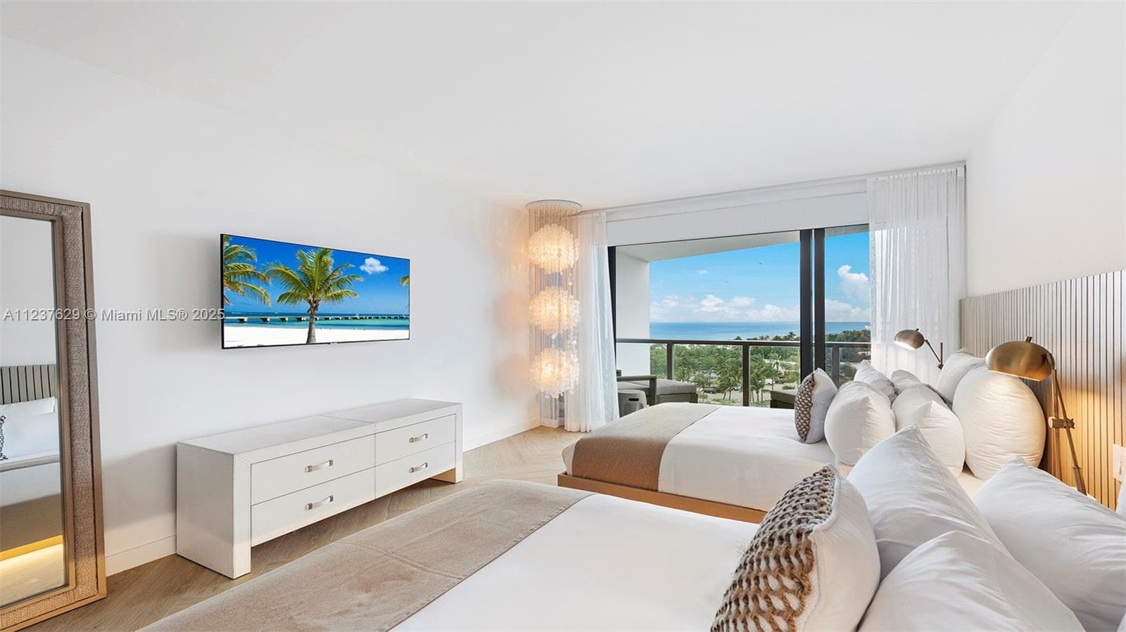 2201 Collins Ave 804 photo 21