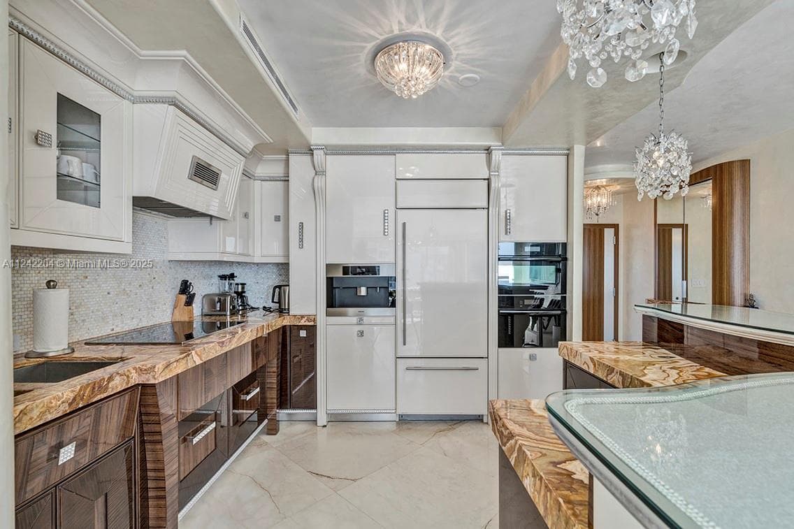 16699 Collins Ave 2508 photo 9