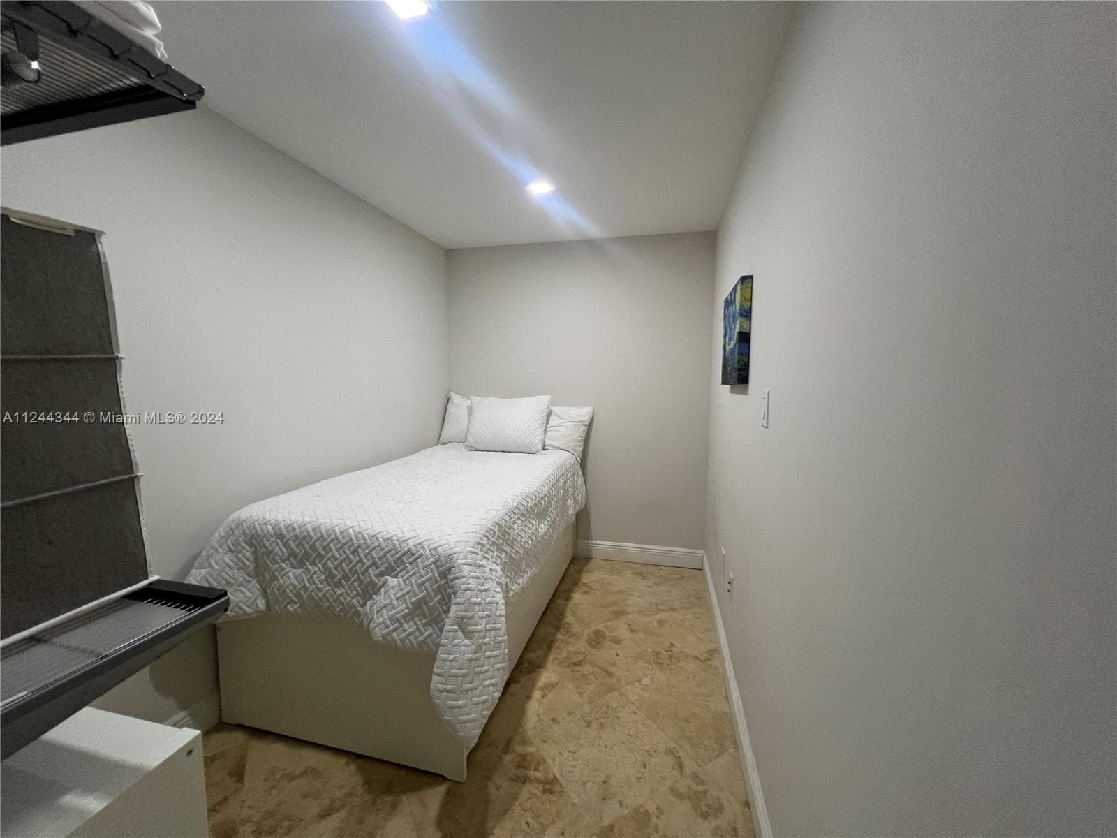6917 Collins Ave 809 photo 16