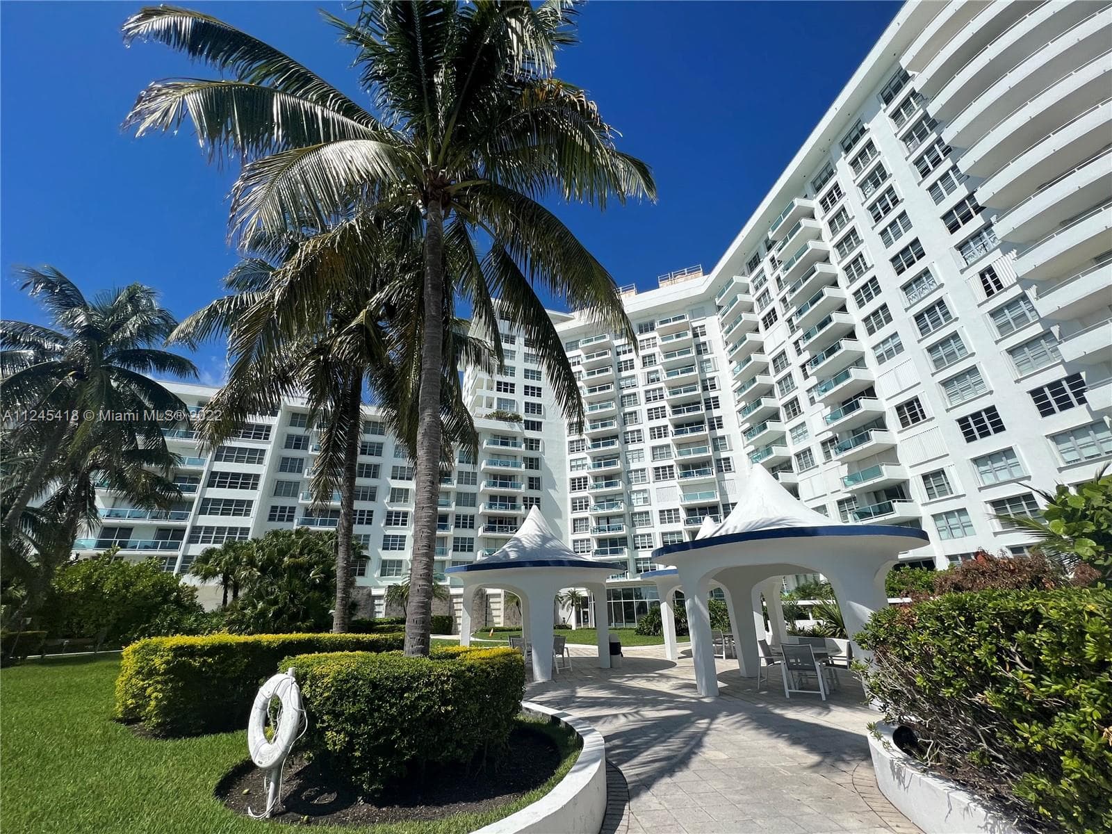 5161 Collins Ave 309 photo 13