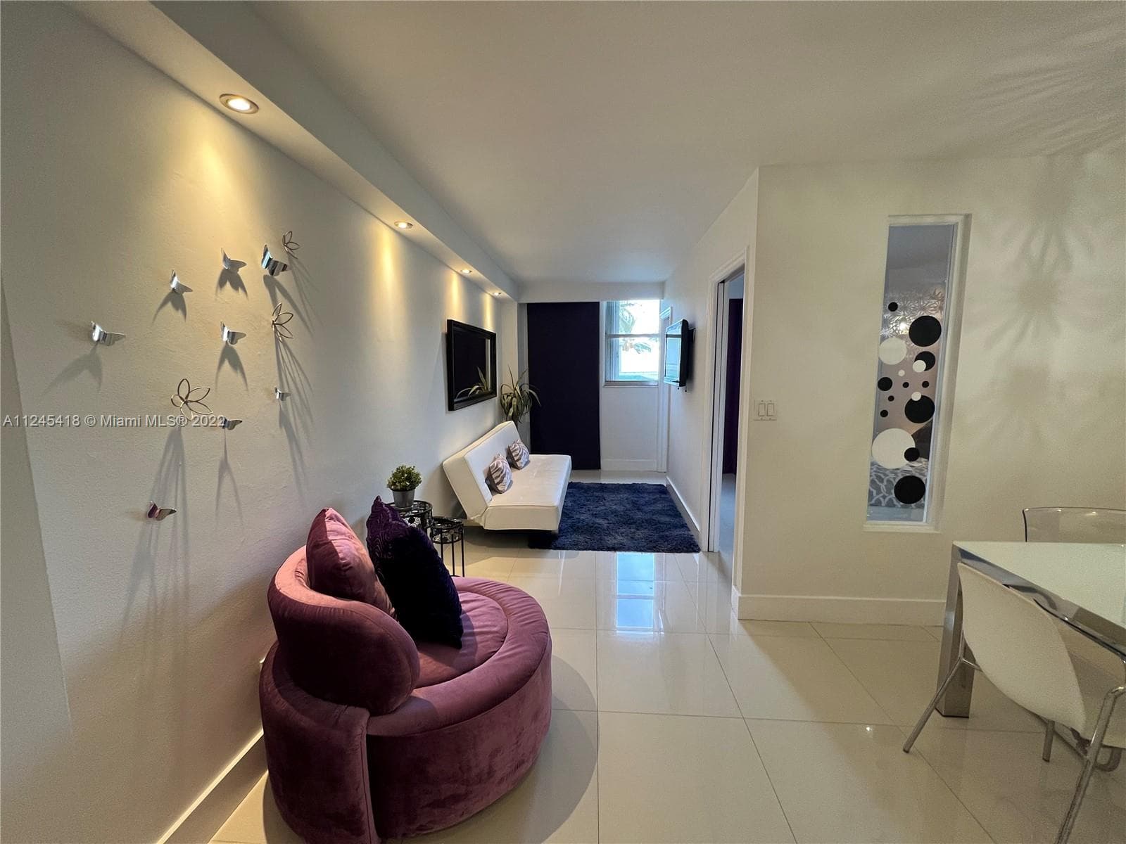 5161 Collins Ave 309 photo 4