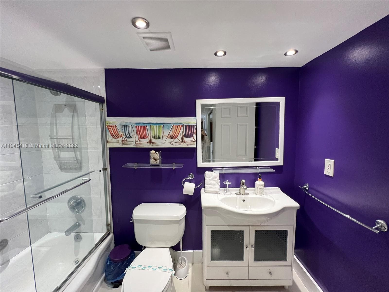 5161 Collins Ave 309 photo 8